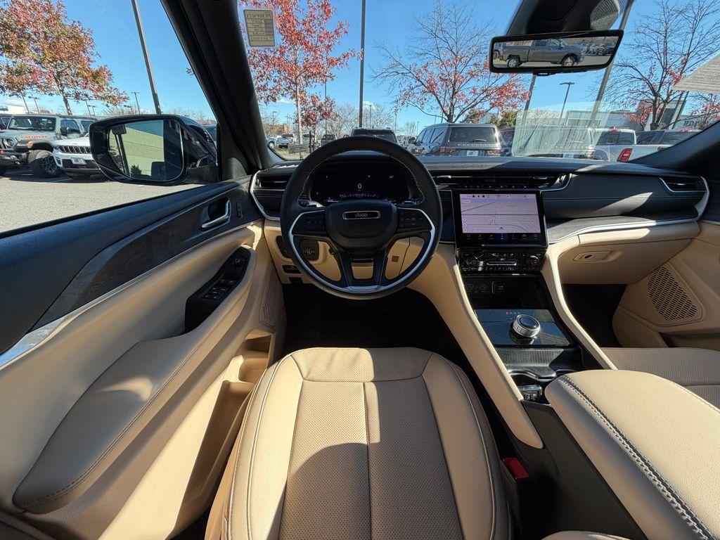 used 2024 Jeep Grand Cherokee car, priced at $36,910