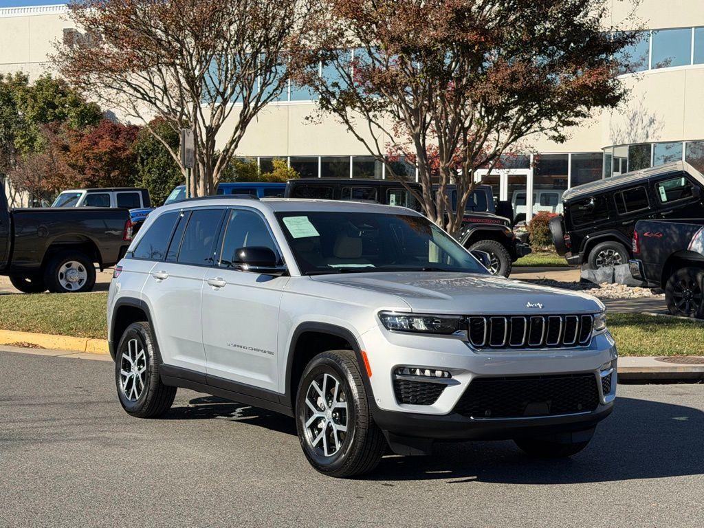 used 2024 Jeep Grand Cherokee car, priced at $36,910
