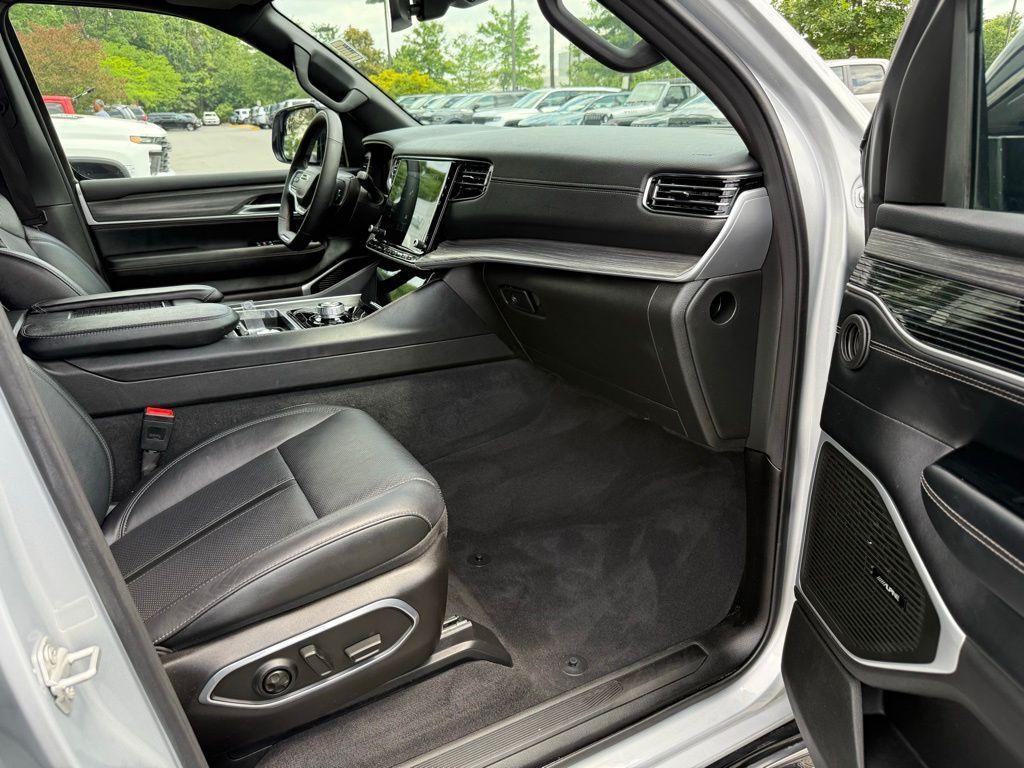 used 2024 Jeep Wagoneer L car, priced at $51,401