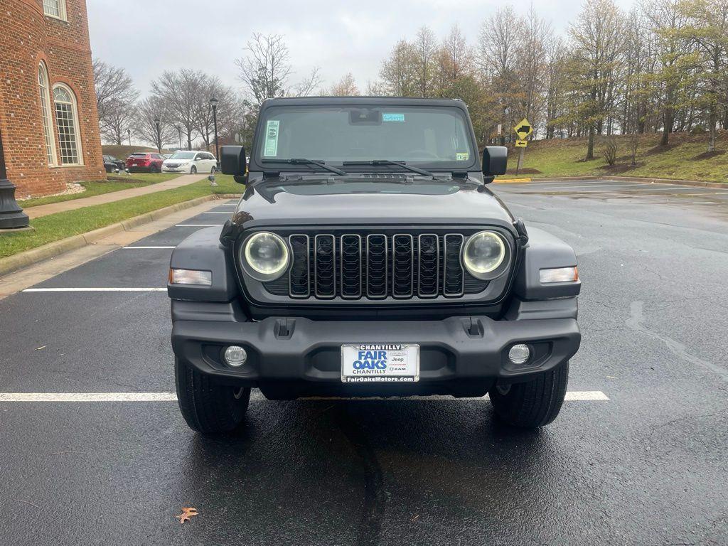 new 2025 Jeep Wrangler car, priced at $47,112