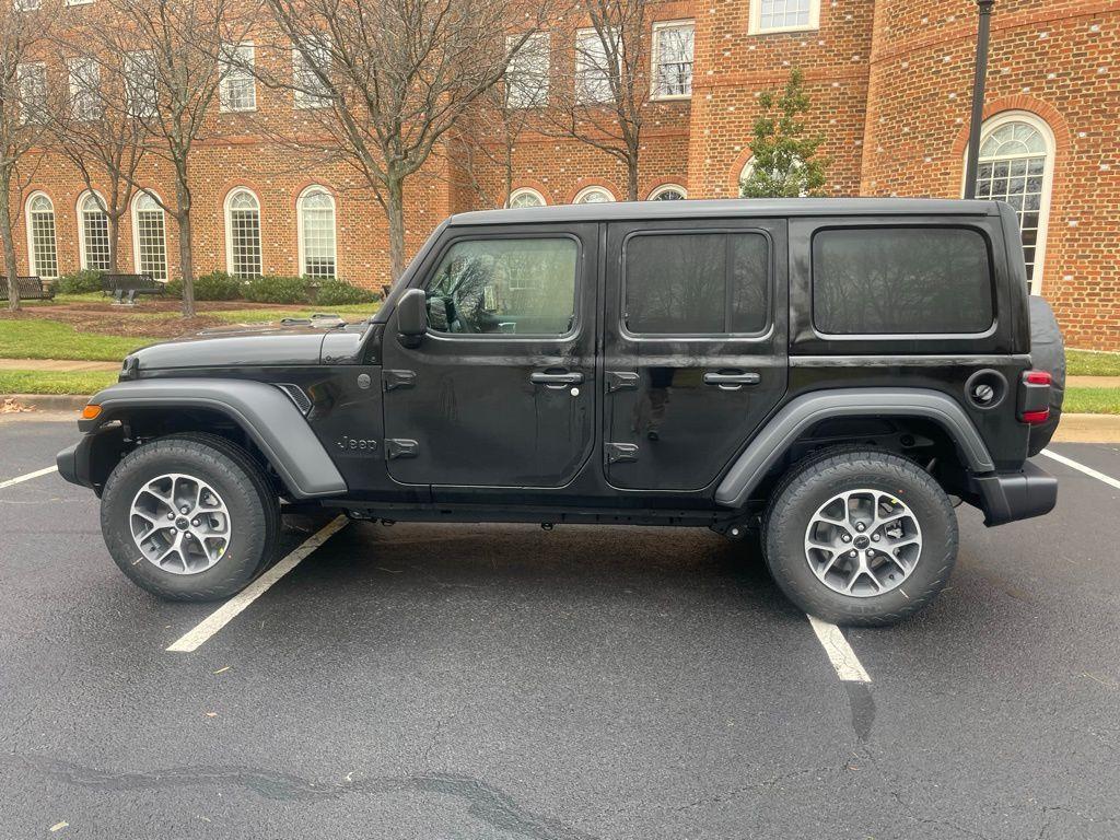 new 2025 Jeep Wrangler car, priced at $47,112