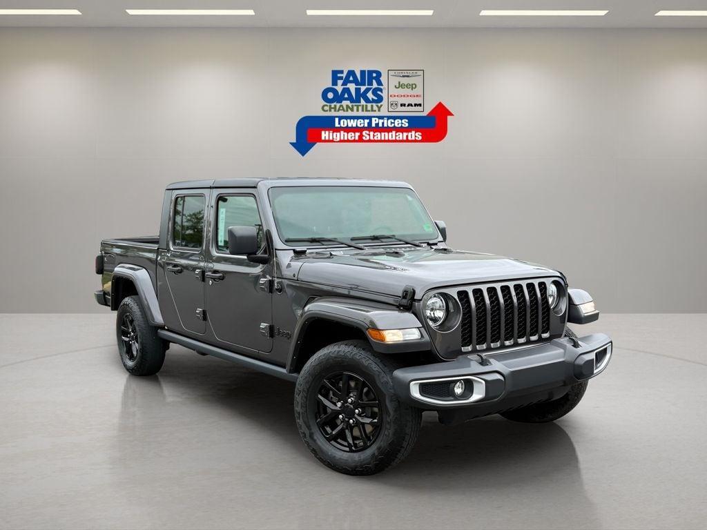used 2022 Jeep Gladiator car, priced at $27,936