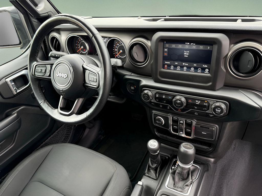 used 2022 Jeep Gladiator car, priced at $27,936