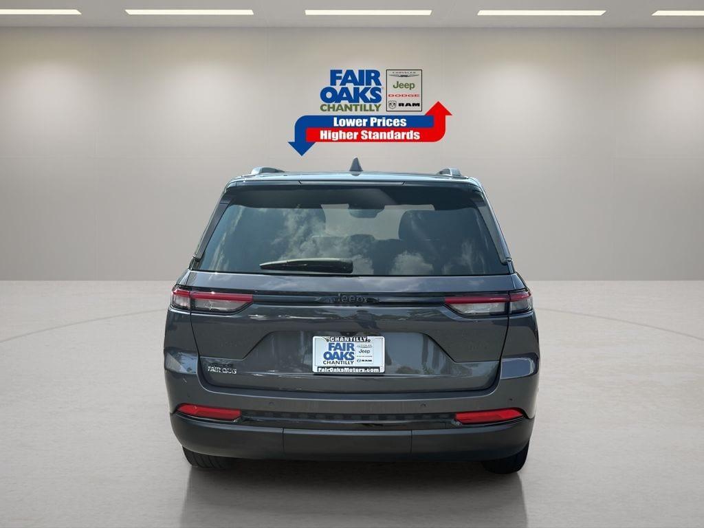 used 2022 Jeep Grand Cherokee car, priced at $28,680