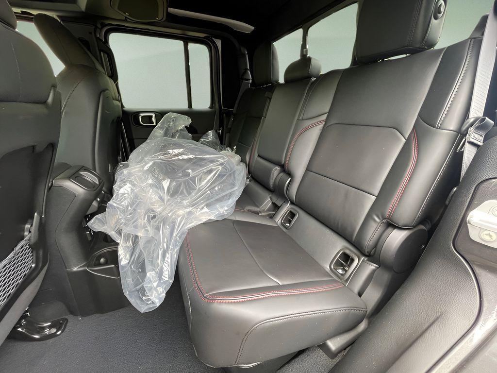 new 2025 Jeep Gladiator car, priced at $57,847