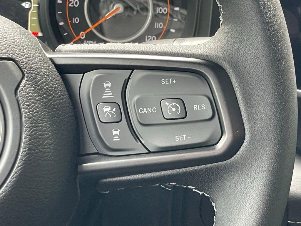new 2025 Jeep Gladiator car, priced at $53,847
