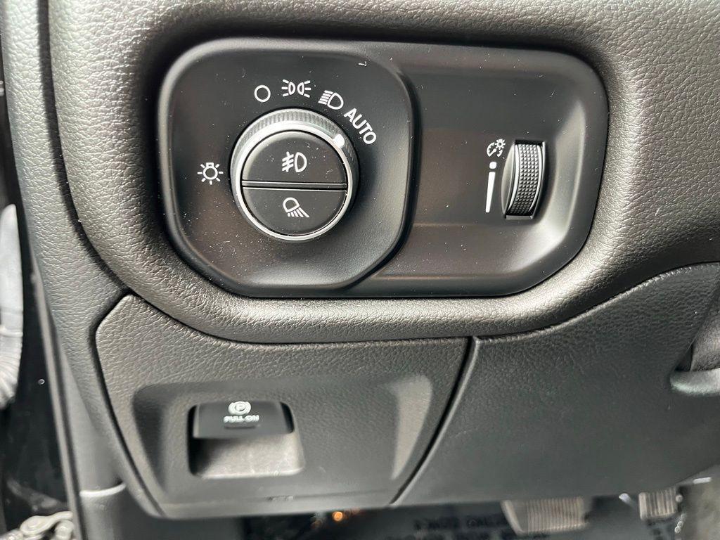 used 2021 Ram 1500 car, priced at $30,806