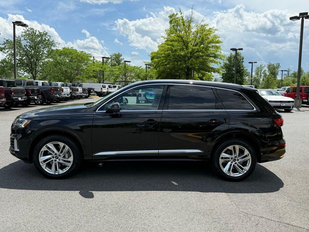 used 2024 Audi Q7 car, priced at $46,931