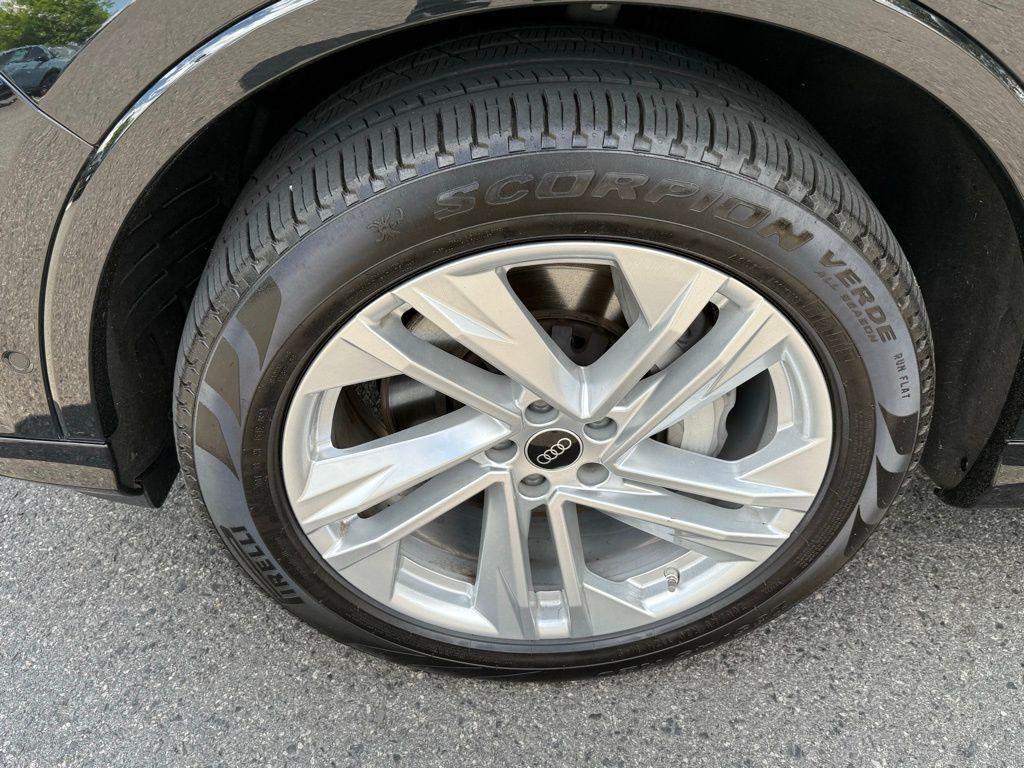 used 2024 Audi Q7 car, priced at $46,931