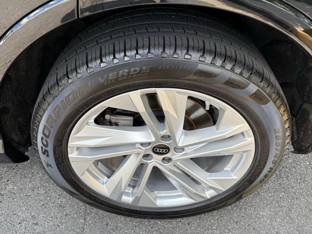 used 2024 Audi Q7 car, priced at $46,931