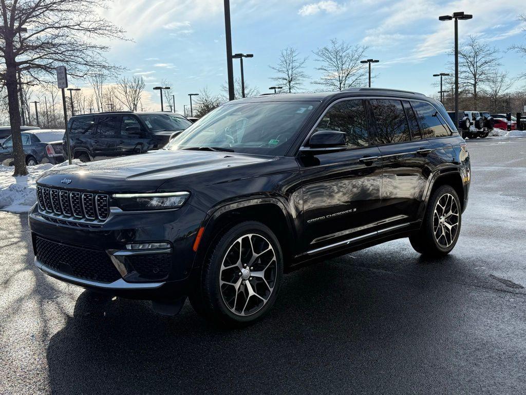 used 2022 Jeep Grand Cherokee car, priced at $40,000