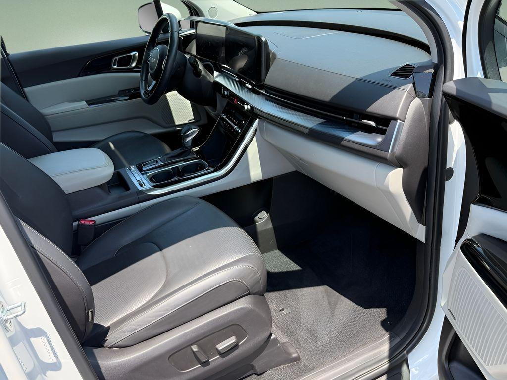 used 2022 Kia Carnival car, priced at $39,863