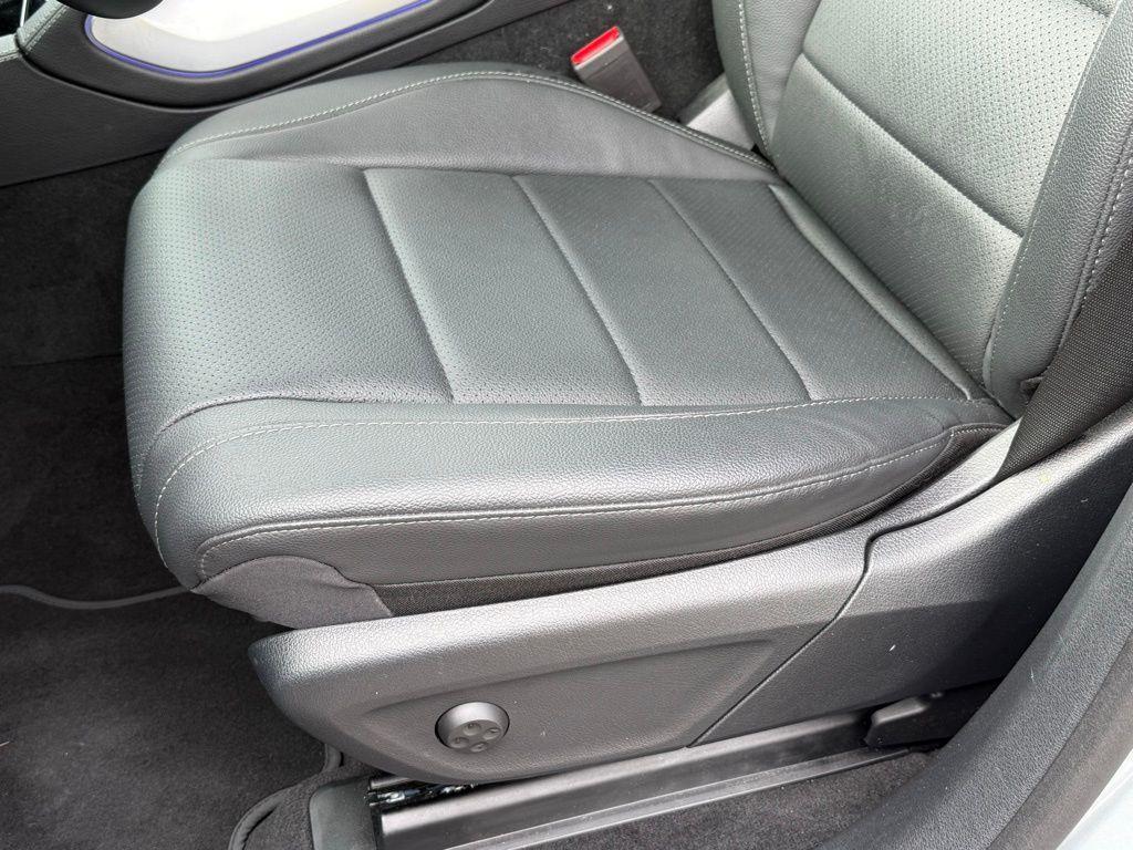 used 2024 Mercedes-Benz GLE 450 Plug-In Hybrid car, priced at $50,980