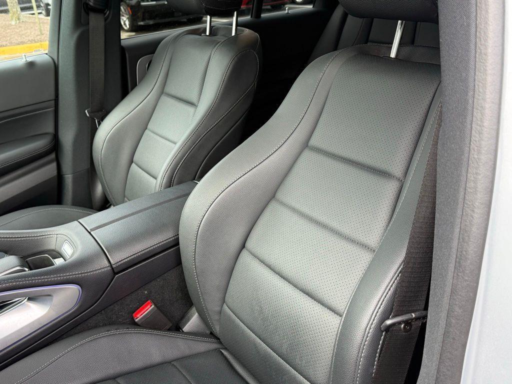 used 2024 Mercedes-Benz GLE 450 Plug-In Hybrid car, priced at $50,980