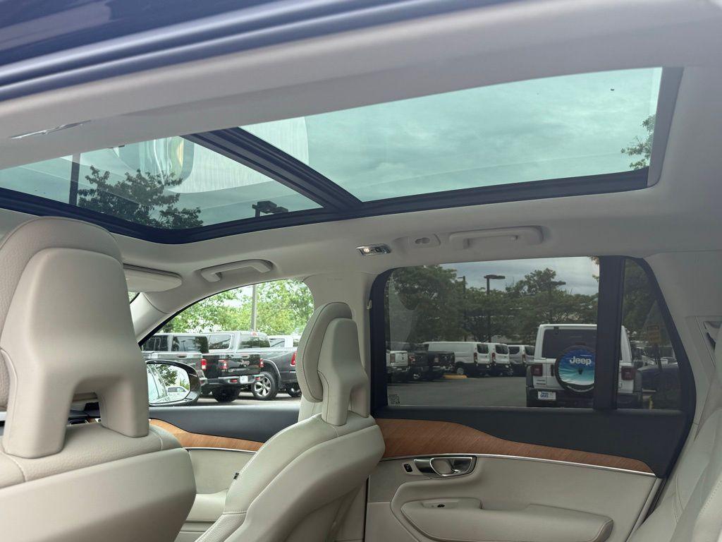 used 2022 Volvo XC90 car, priced at $31,066