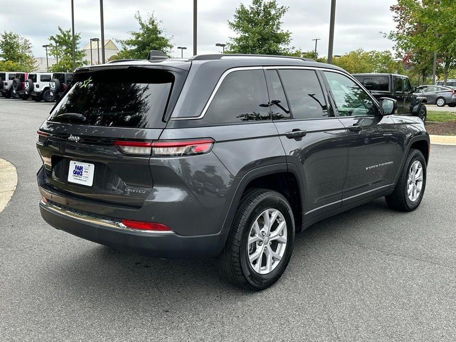 used 2022 Jeep Grand Cherokee car, priced at $28,000