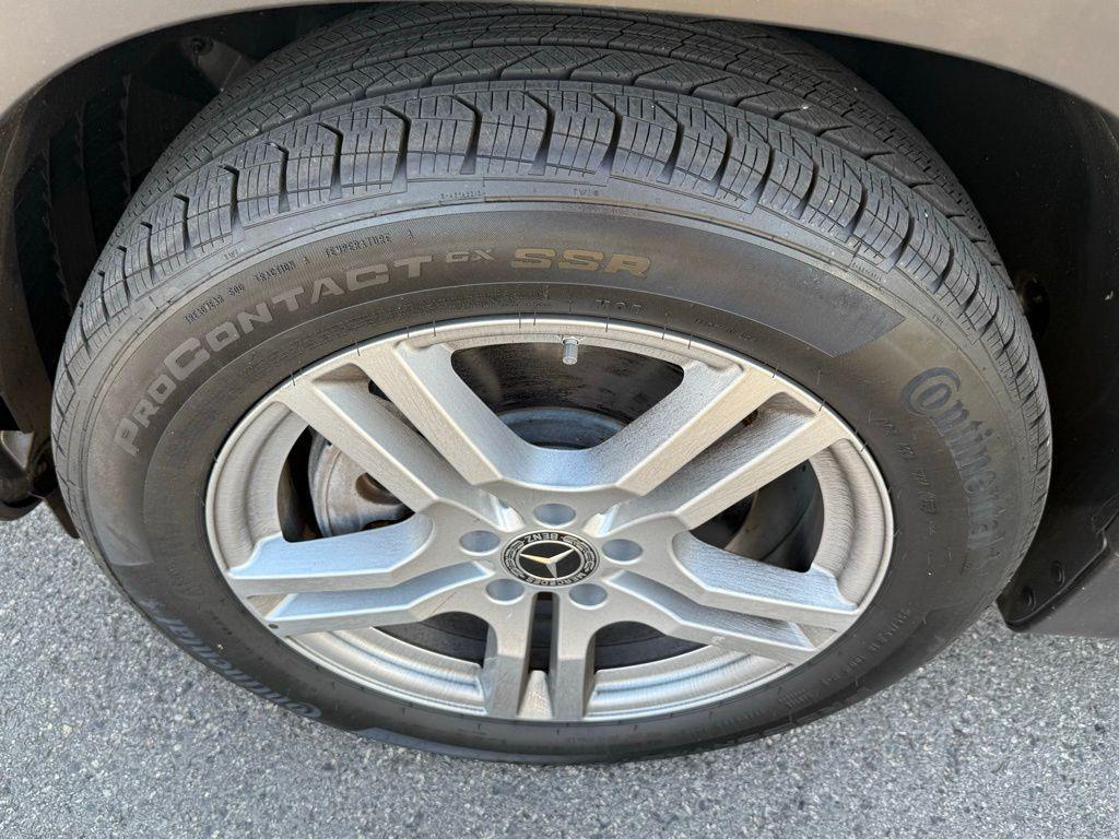 used 2023 Mercedes-Benz GLB 250 car, priced at $34,153