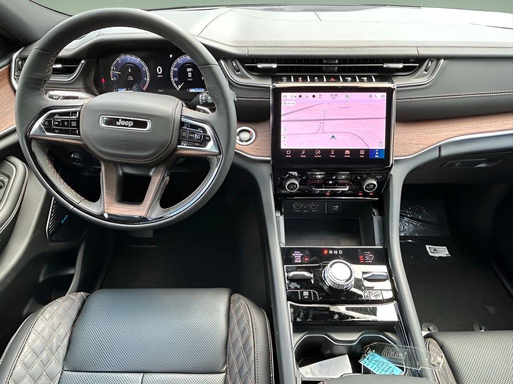 new 2025 Jeep Grand Cherokee car, priced at $63,812
