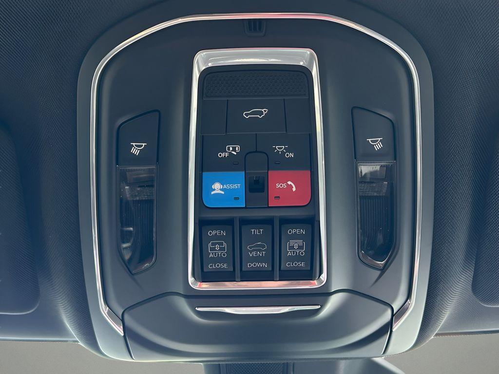 new 2025 Jeep Grand Cherokee car, priced at $63,812