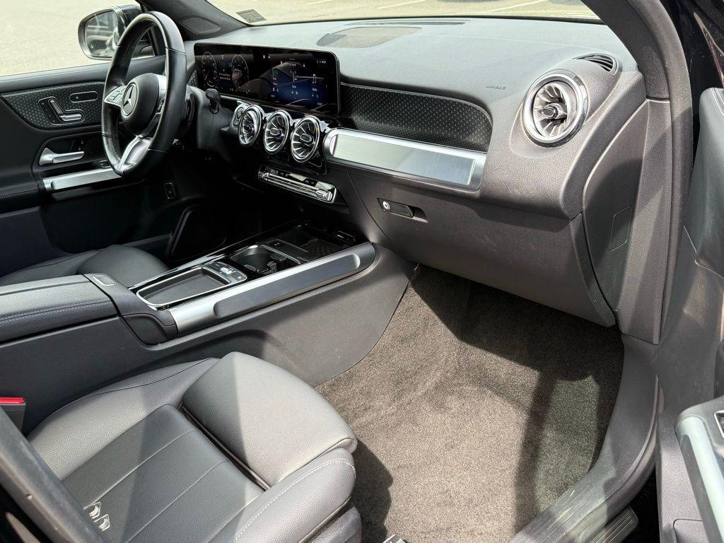 used 2024 Mercedes-Benz GLB 250 car, priced at $39,651