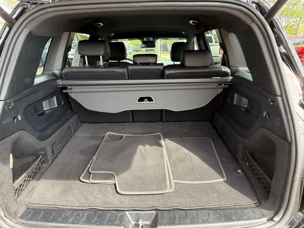 used 2024 Mercedes-Benz GLB 250 car, priced at $39,651
