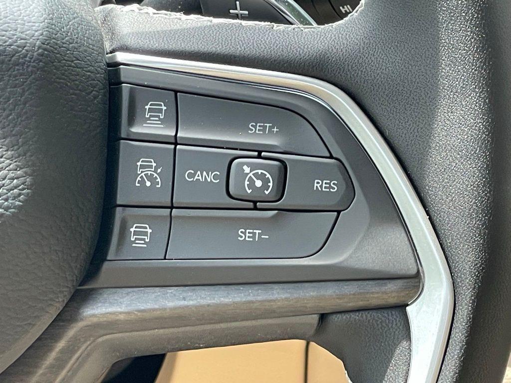 new 2025 Jeep Grand Cherokee L car, priced at $45,722