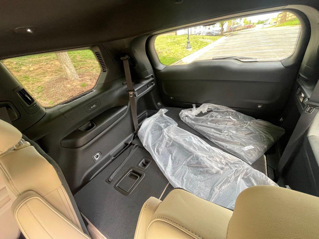 new 2025 Jeep Grand Cherokee L car, priced at $45,722