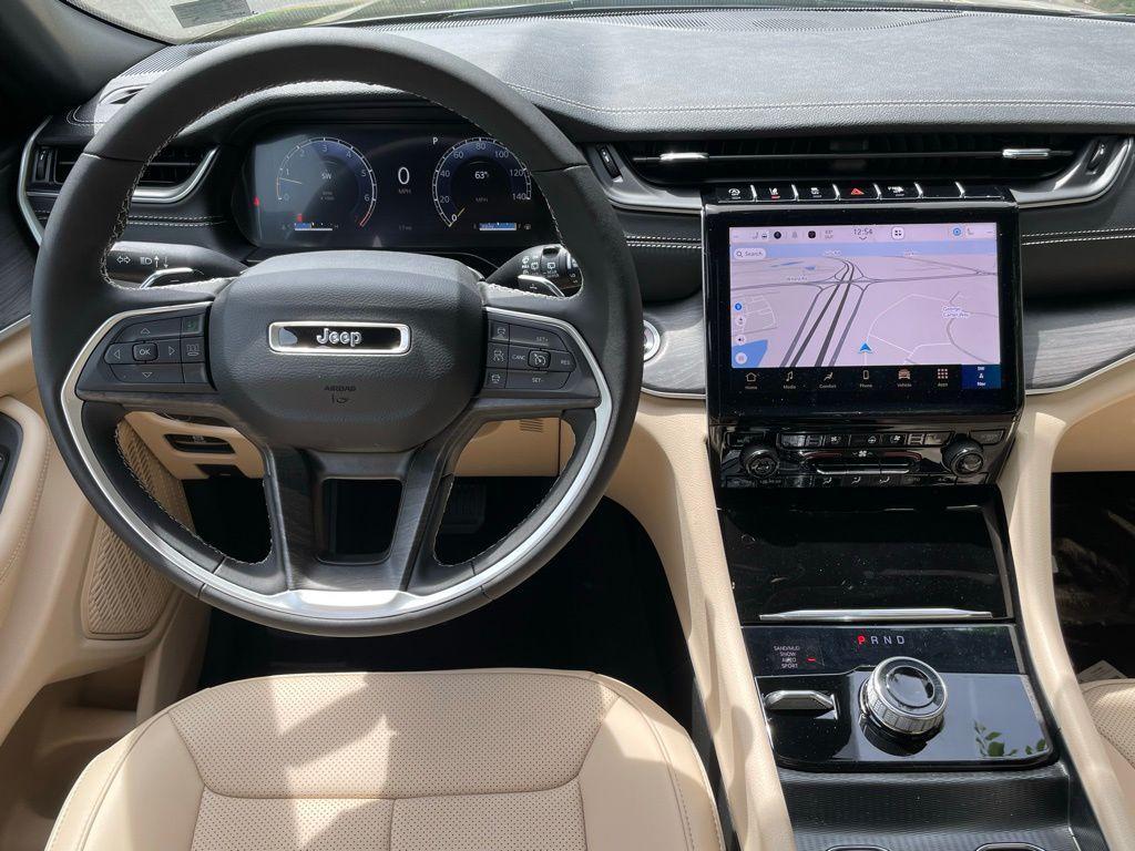 new 2025 Jeep Grand Cherokee L car, priced at $45,722