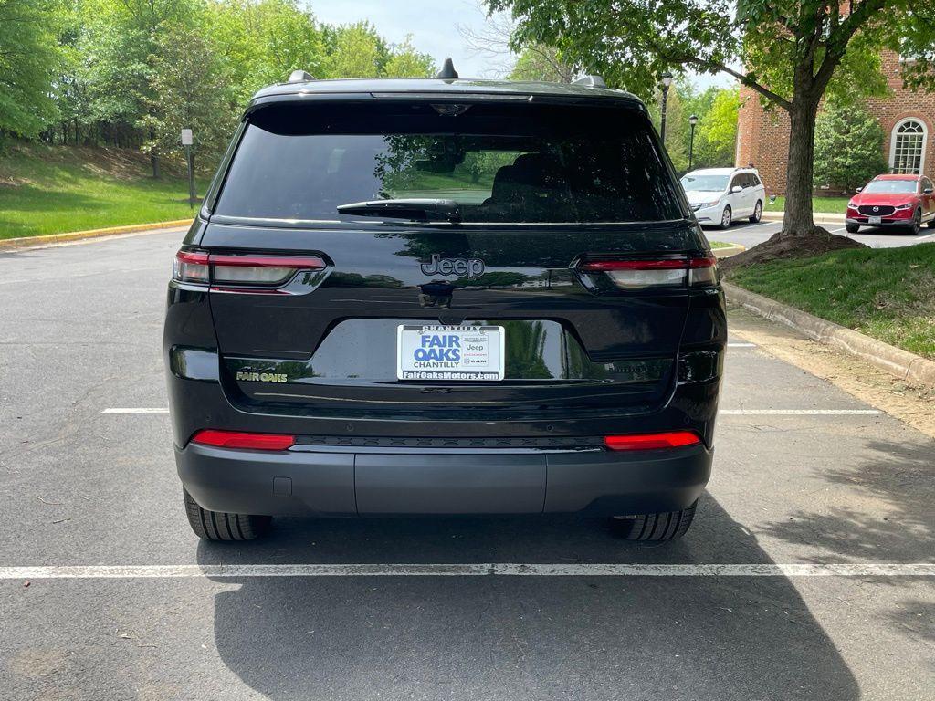 new 2025 Jeep Grand Cherokee L car, priced at $45,722