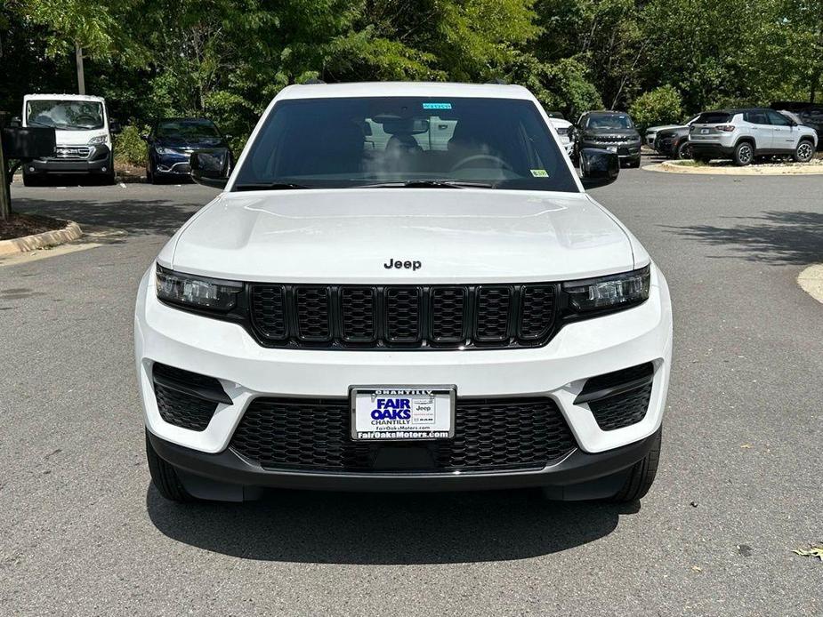 new 2024 Jeep Grand Cherokee car, priced at $38,054