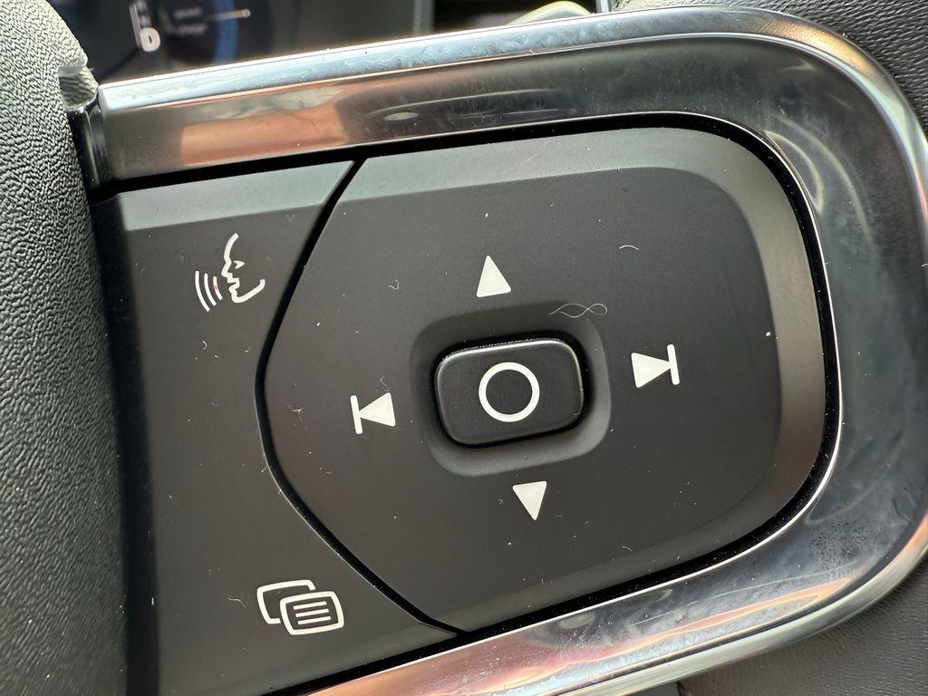 used 2023 Volvo XC40 Recharge Pure Electric car, priced at $37,073