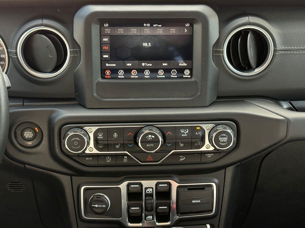 used 2020 Jeep Wrangler Unlimited car, priced at $24,846