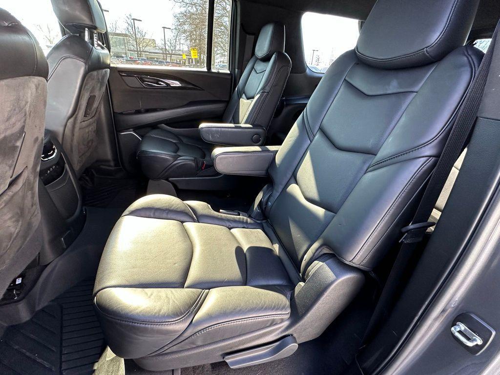 used 2020 Cadillac Escalade ESV car, priced at $37,777