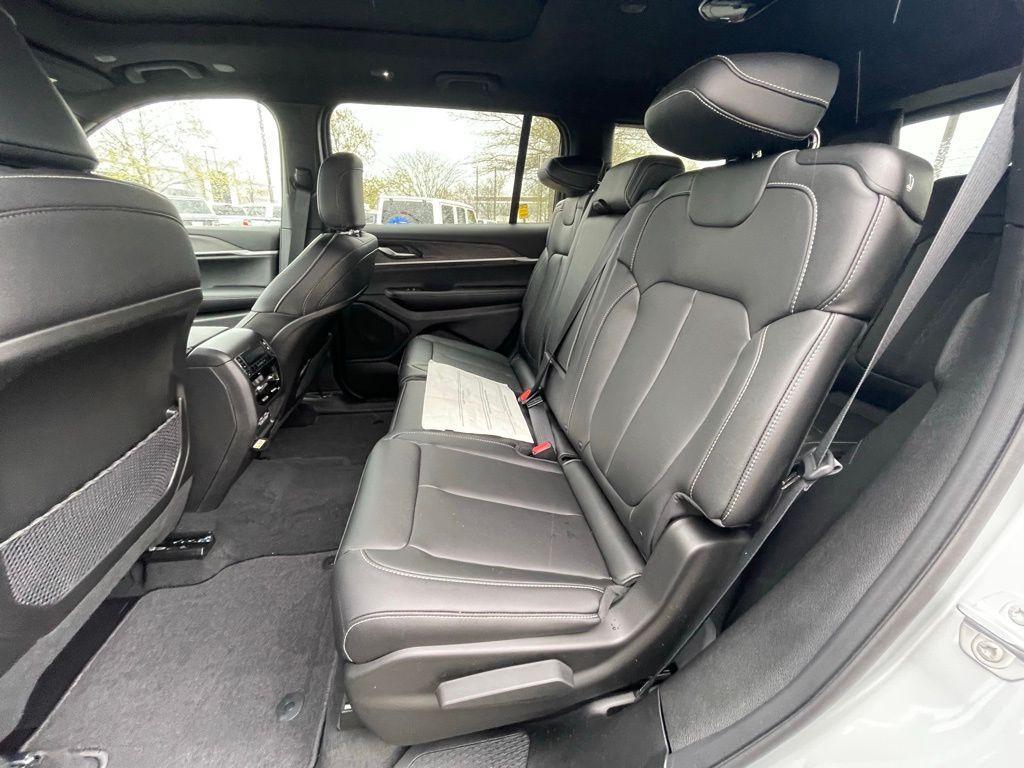 new 2025 Jeep Grand Cherokee L car, priced at $47,806