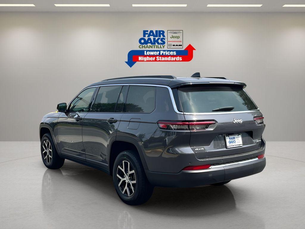 new 2024 Jeep Grand Cherokee L car, priced at $48,124