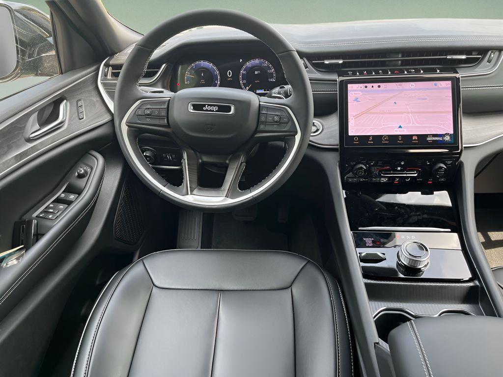 new 2024 Jeep Grand Cherokee L car, priced at $48,124