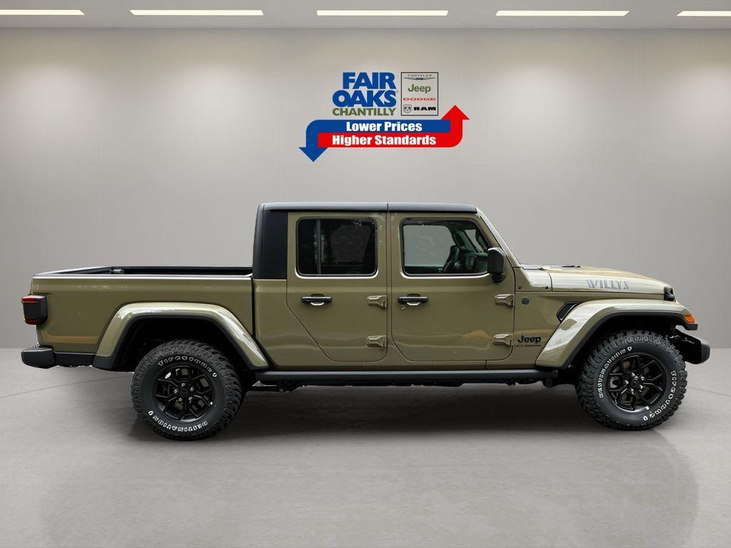 new 2025 Jeep Gladiator car, priced at $43,732