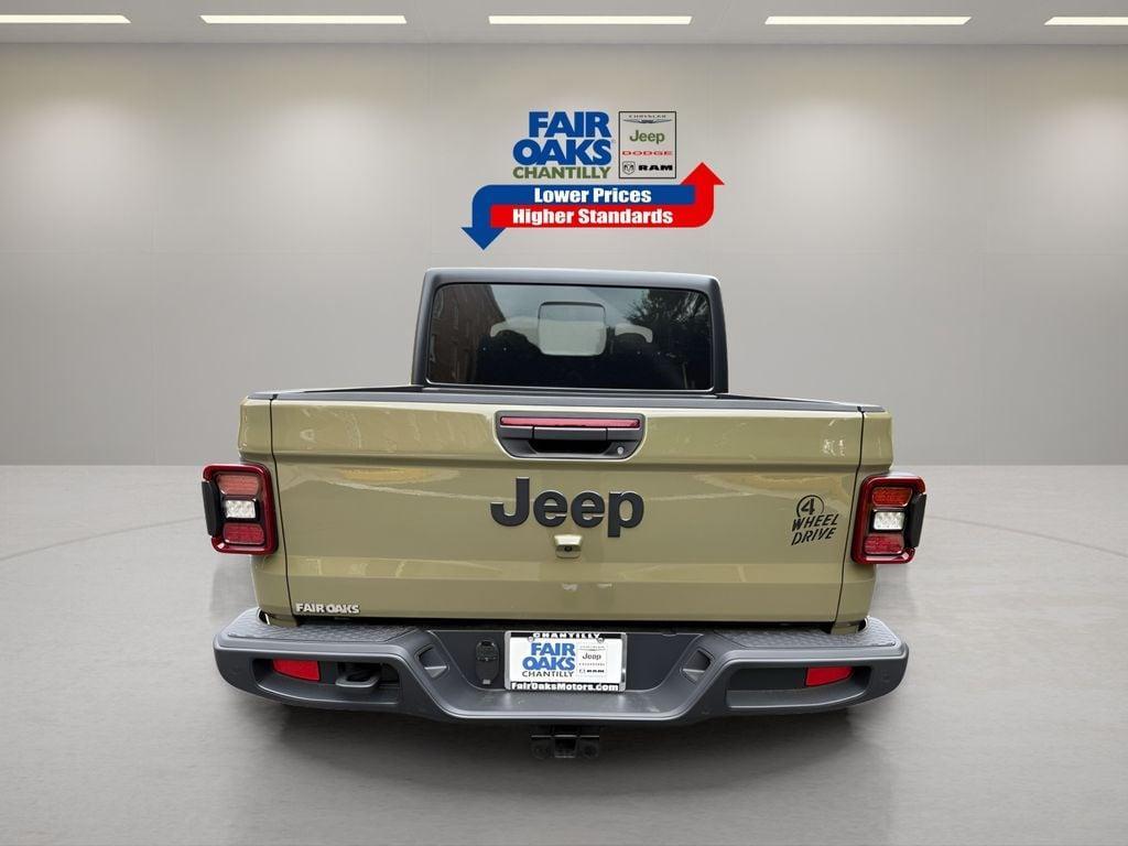new 2025 Jeep Gladiator car, priced at $43,732