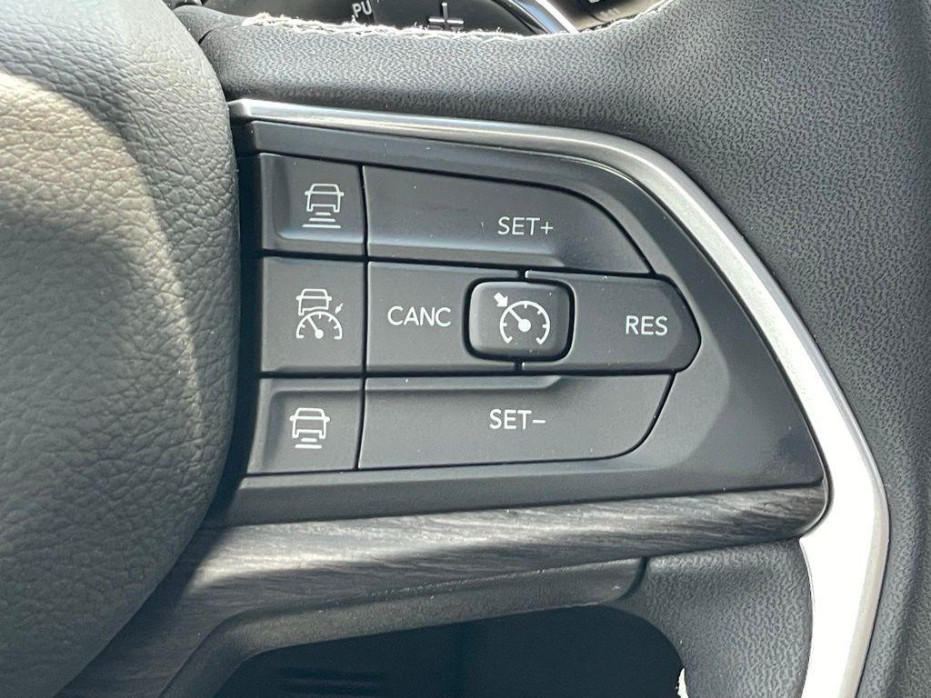 new 2025 Jeep Grand Cherokee L car, priced at $49,701