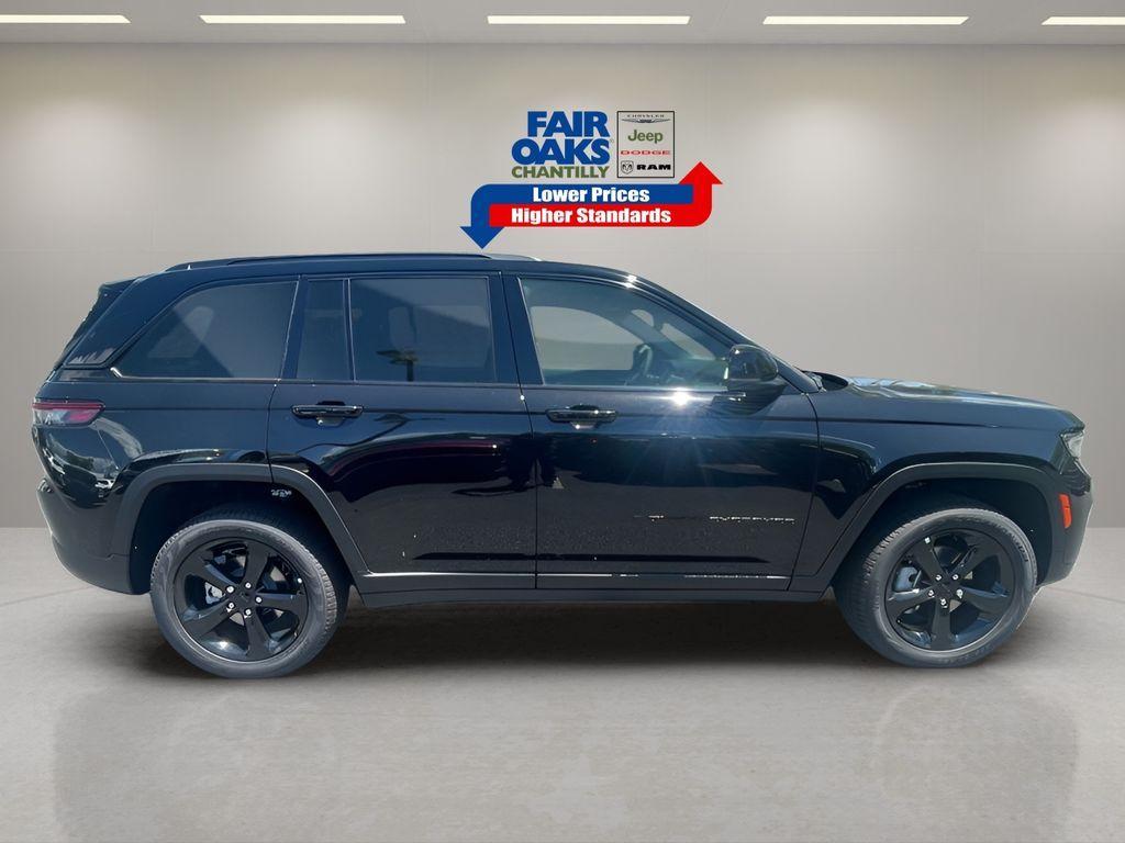 new 2025 Jeep Grand Cherokee car, priced at $47,238