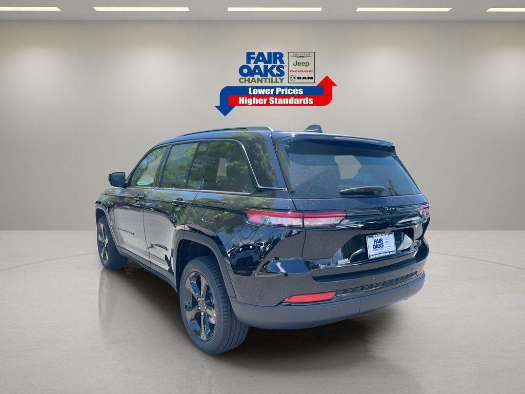 new 2025 Jeep Grand Cherokee car, priced at $47,238
