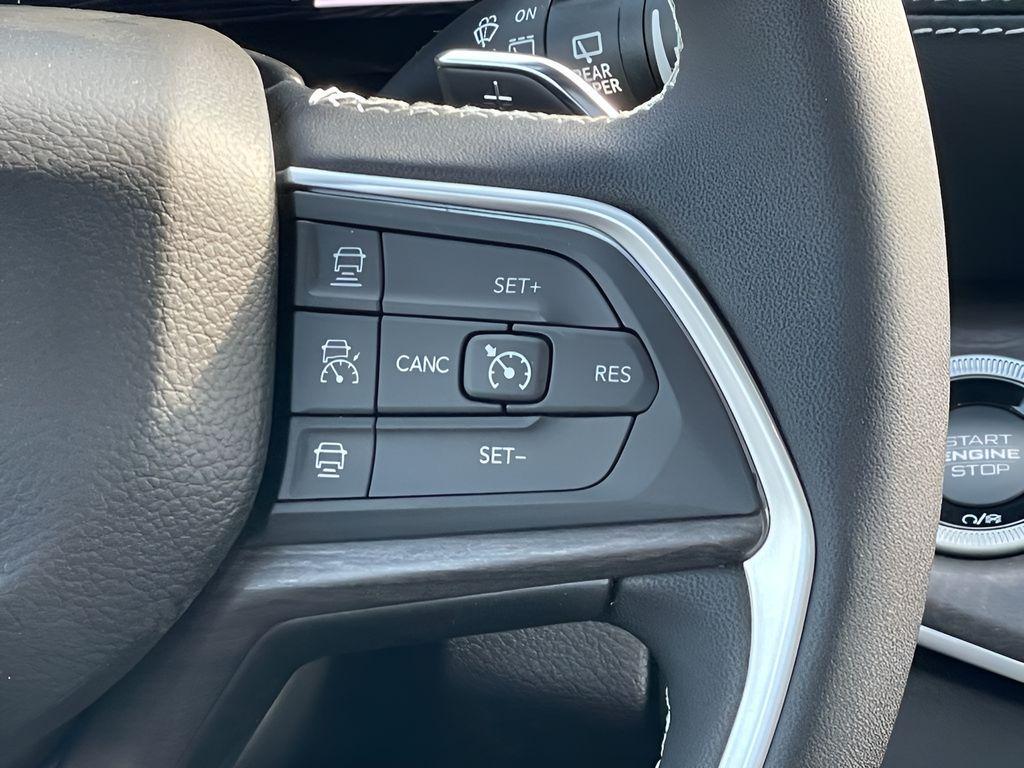 new 2025 Jeep Grand Cherokee L car, priced at $43,938