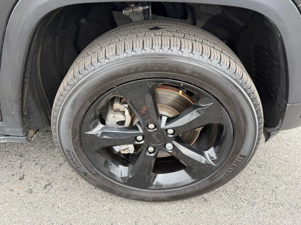 used 2024 Jeep Grand Cherokee L car, priced at $33,017