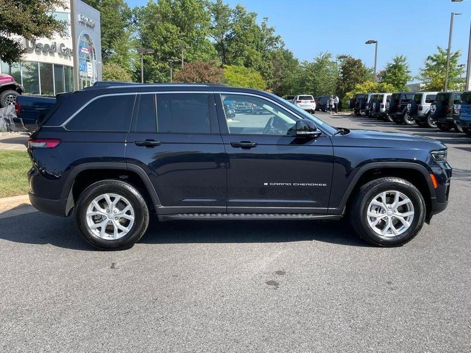 used 2023 Jeep Grand Cherokee car, priced at $33,289