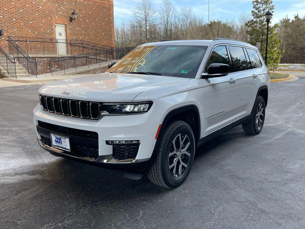 new 2025 Jeep Grand Cherokee L car, priced at $49,933