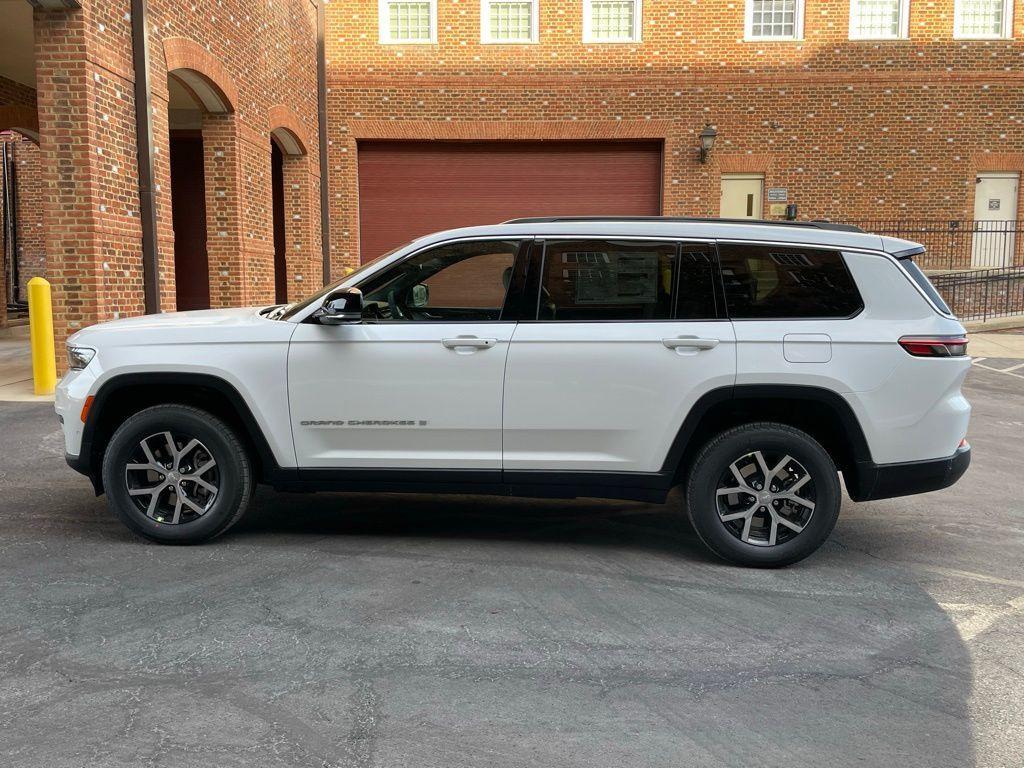 new 2025 Jeep Grand Cherokee L car, priced at $49,933