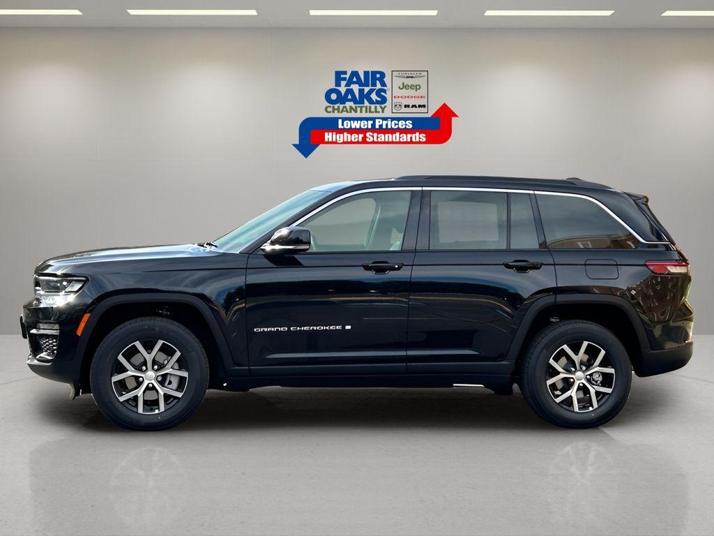 new 2025 Jeep Grand Cherokee car, priced at $45,421