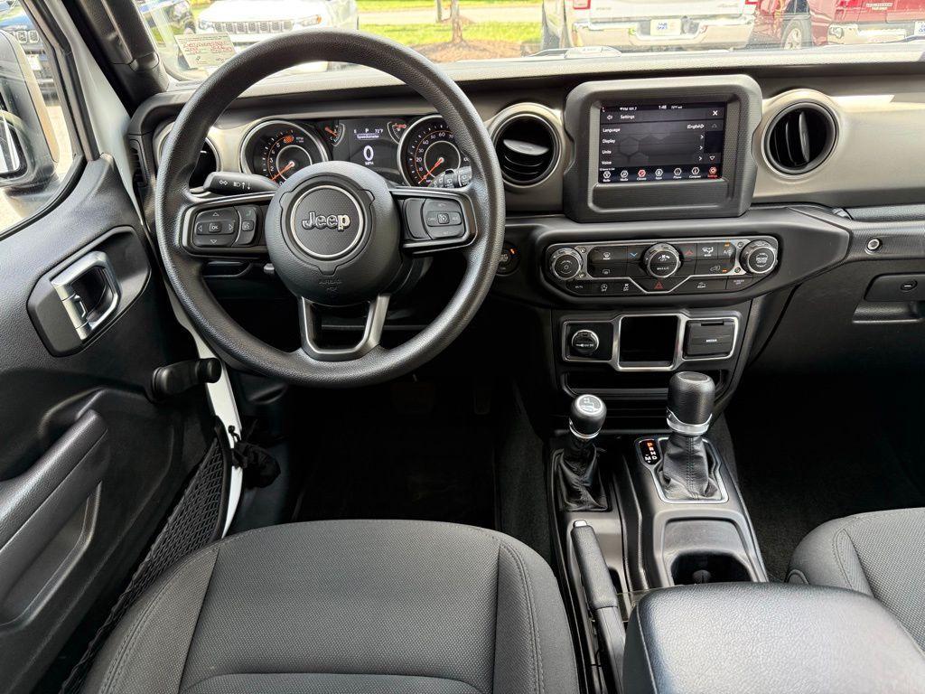 used 2022 Jeep Wrangler Unlimited car, priced at $30,306