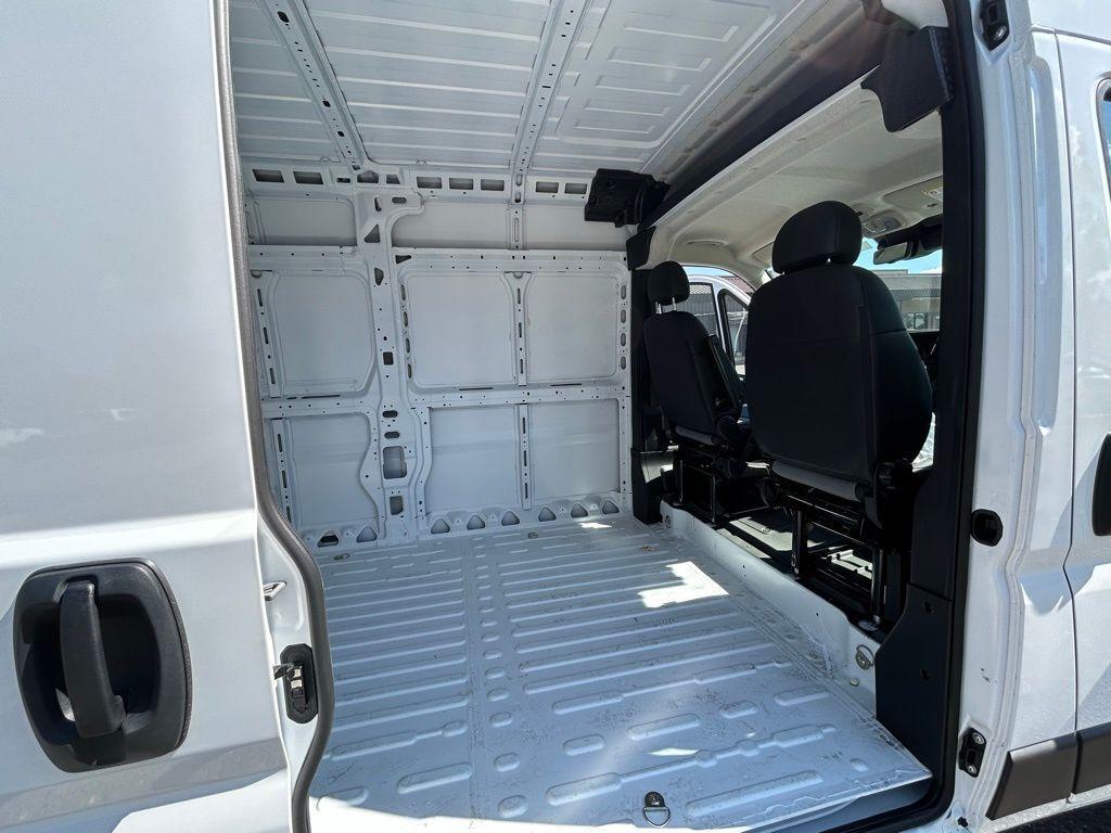 new 2025 Ram ProMaster 2500 car, priced at $47,971