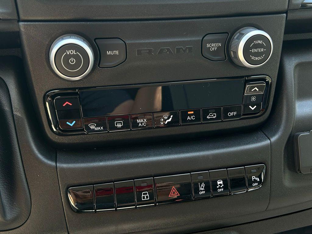 new 2025 Ram ProMaster 2500 car, priced at $47,971